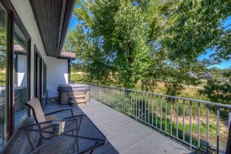 C1-Townhouse-Balcony